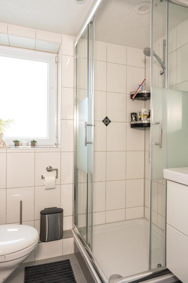 #2 Grosses Zimmer Mit Pool Und Garten Memmingen Bagian luar foto