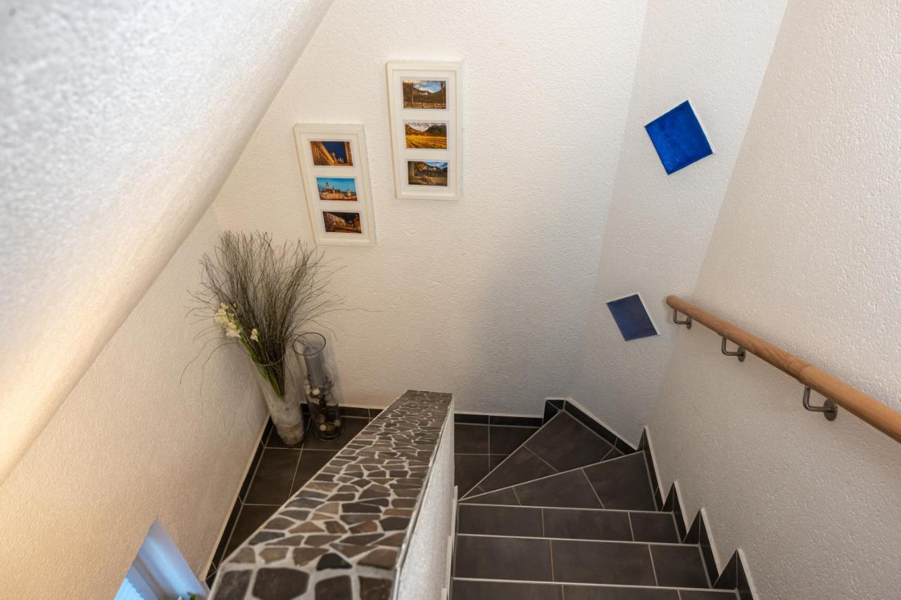#2 Grosses Zimmer Mit Pool Und Garten Memmingen Bagian luar foto